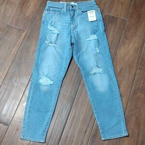 NWT Levi 5 mom jeans distressed high rise